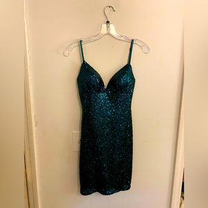 SHERRI HILL DRESS SIZE 0